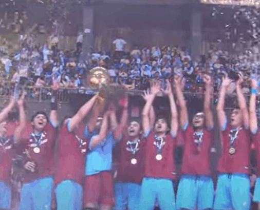 duel-sengit-dua-tim-voli-nasional-pecahkan-rekor-baru