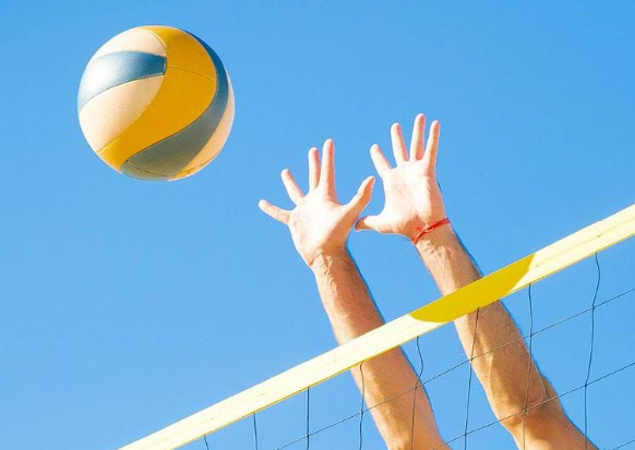 peran-pelatih-dalam-membangun-mental-juara-tim-voli