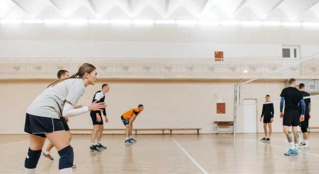 pentingnya-pemanasan-untuk-mengurangi-risiko-cedera-voli