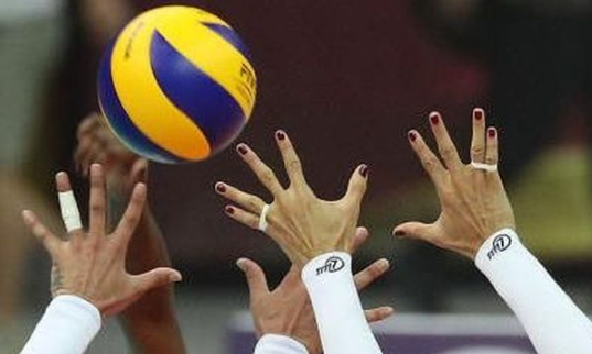 keunggulan-smash-cepat-untuk-menembus-blok-lawan-voli