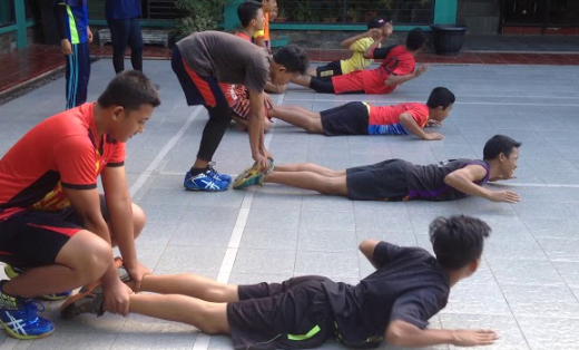 latihan-fisik-voli-untuk-kecepatan-dan-refleks